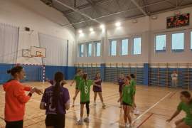 zawodniczki na boisku