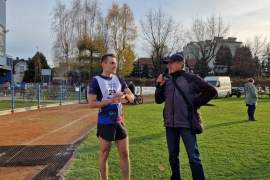 zawodnicy na mecie