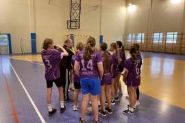 zawodniczki na boisku